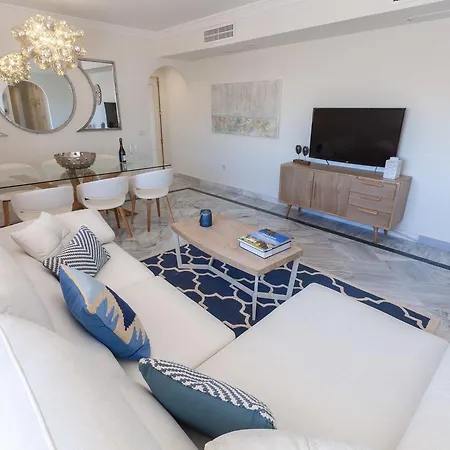 Dama De Noche Penthouse Petfriendly Марбелья