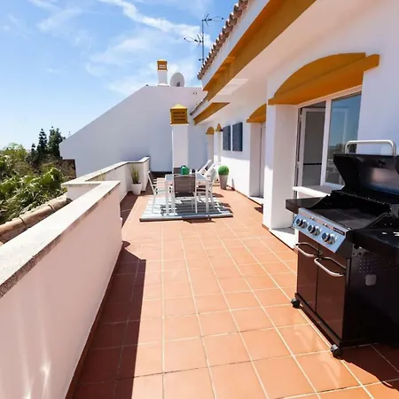 Dama De Noche Penthouse Petfriendly Марбелья